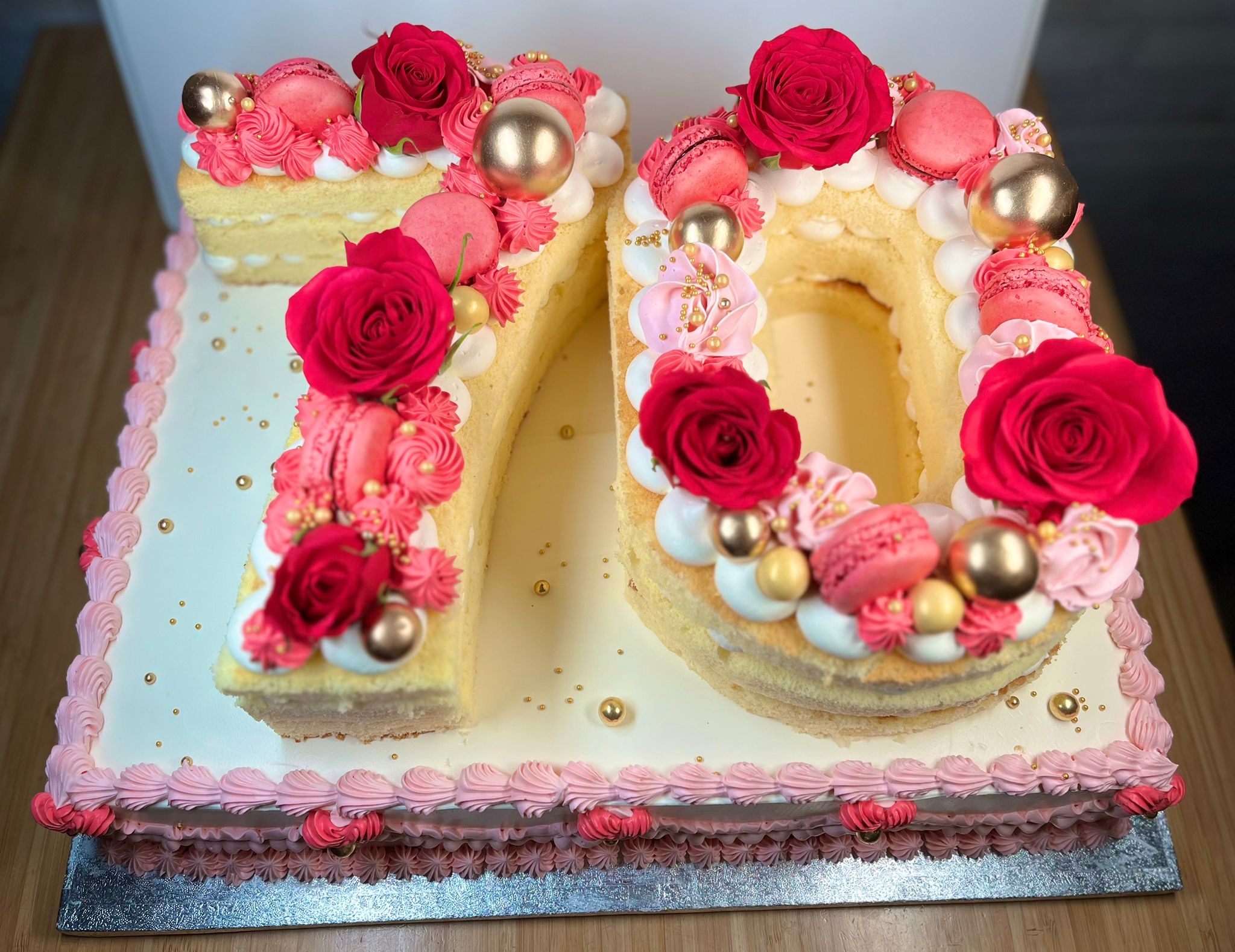 Number shaped cake with fresh roses and gold spheres, La-Luscious Bakery Grays