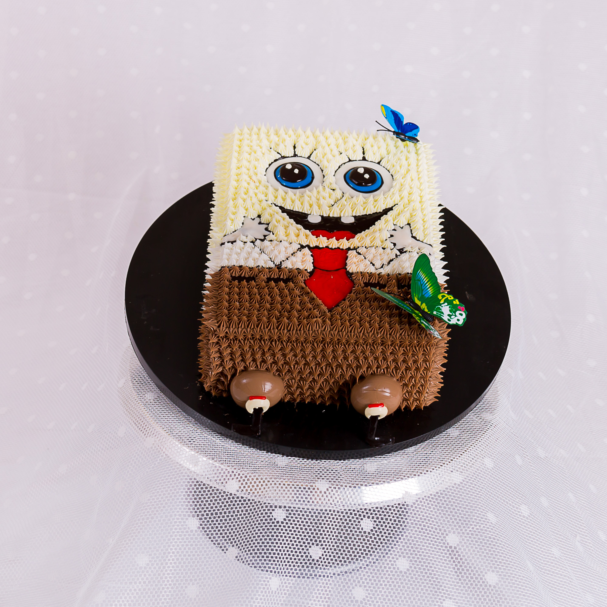 Novelty carved cartoon character birthday cake, La-Luscious Bakery Grays
